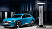 Audi e-tron an Ionity-Ladesäule