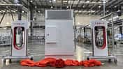 Tesla Supercharger-Fabrik im chinesischen Shanghai