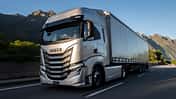 IVECO S-Way Zugmaschine