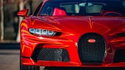 Zwei Bugatti Chiron Super Sport