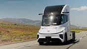 Windrose Elektro-Lkw Zugmaschine