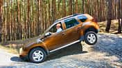 05/2025 15 Jahre Dacia Duster alle Generationen 05/2025 15 Jahre Dacia Duster alle Generationen
