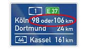 Autobahnschild Kilometerangabe
