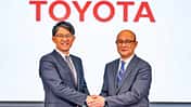Koji Sato, President and CEO, Toyota Motor Corporation und Kenta Kon, Operating Officer, Toyota Motor Corporation.