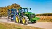 02/2026 John Deere 8R Traktor