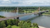 A565 Rheinbrücke