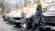 SUV, Frau, Kinder