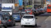 Nissan Leaf, Heckansicht, Busspur