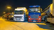 Autobahn-Raststätte, LKW, Nachtruhe