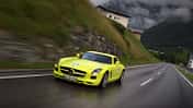 Startnummer 201: Team Daimler im Mercedes-Benz SLS AMG E-CELL, 552 kw, 250 km Reichweite.