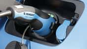 VW Cross Blue, Ladestecker