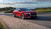 Mazda6e EV in der hochwertigen TAKUMI PLUS Ausstattung in der Farbe Soul Red Crystal 