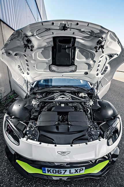 Aston Martin Vantage V8, Einzeltest, am1618 Aston Martin Vantage V8, Motor