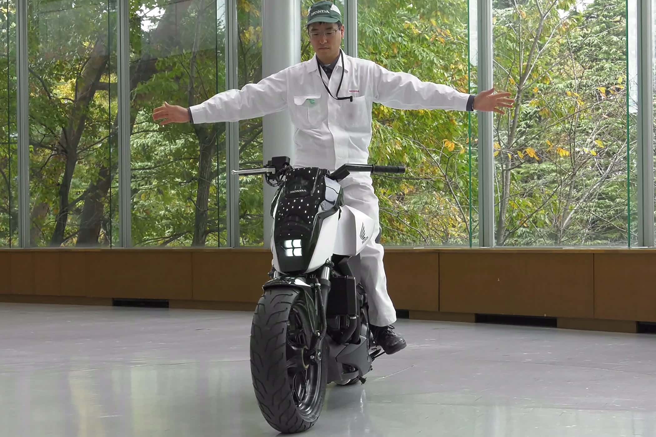 Honda Moto Riding Assist