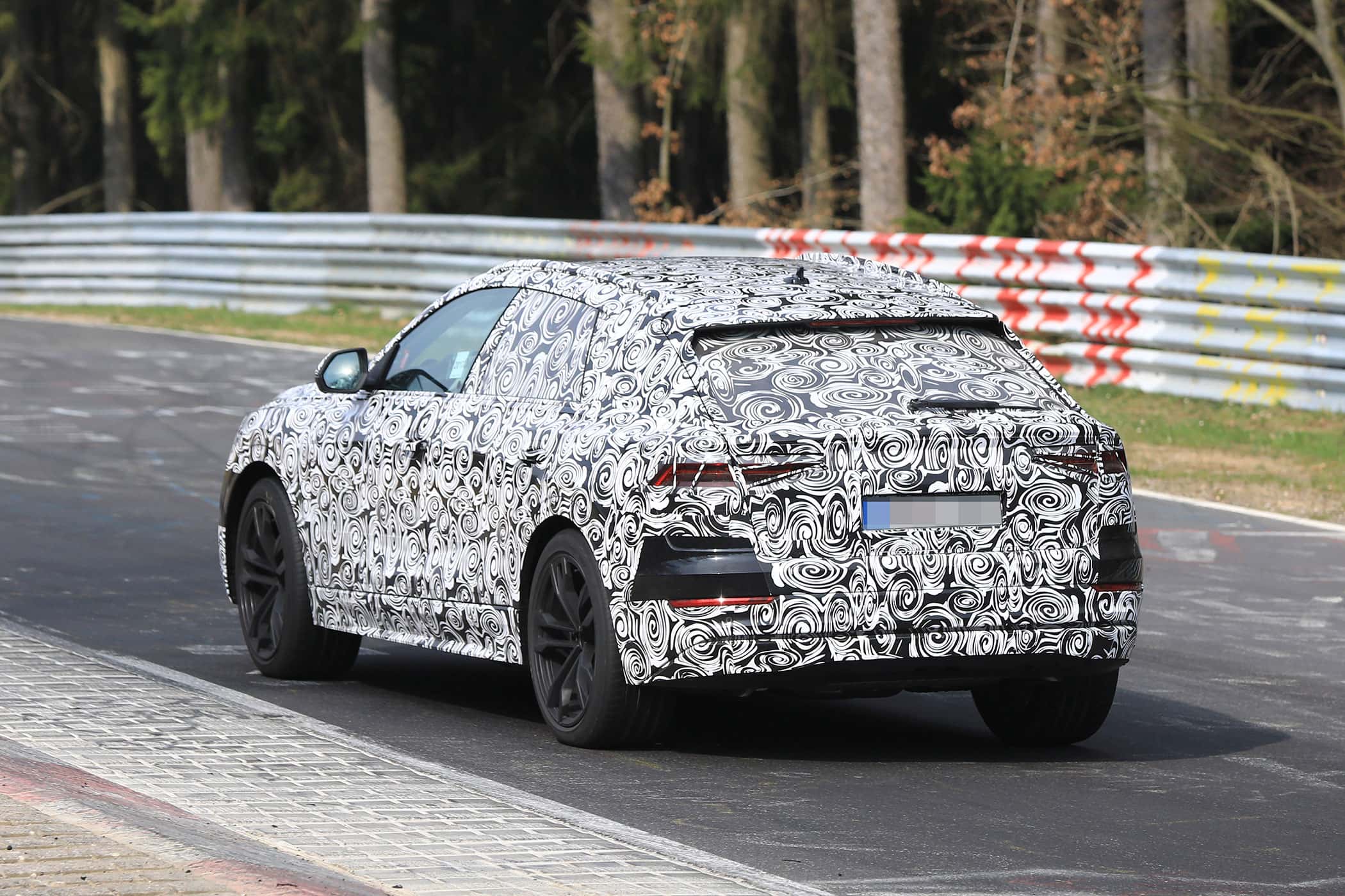 Erlkönig Audi Q8