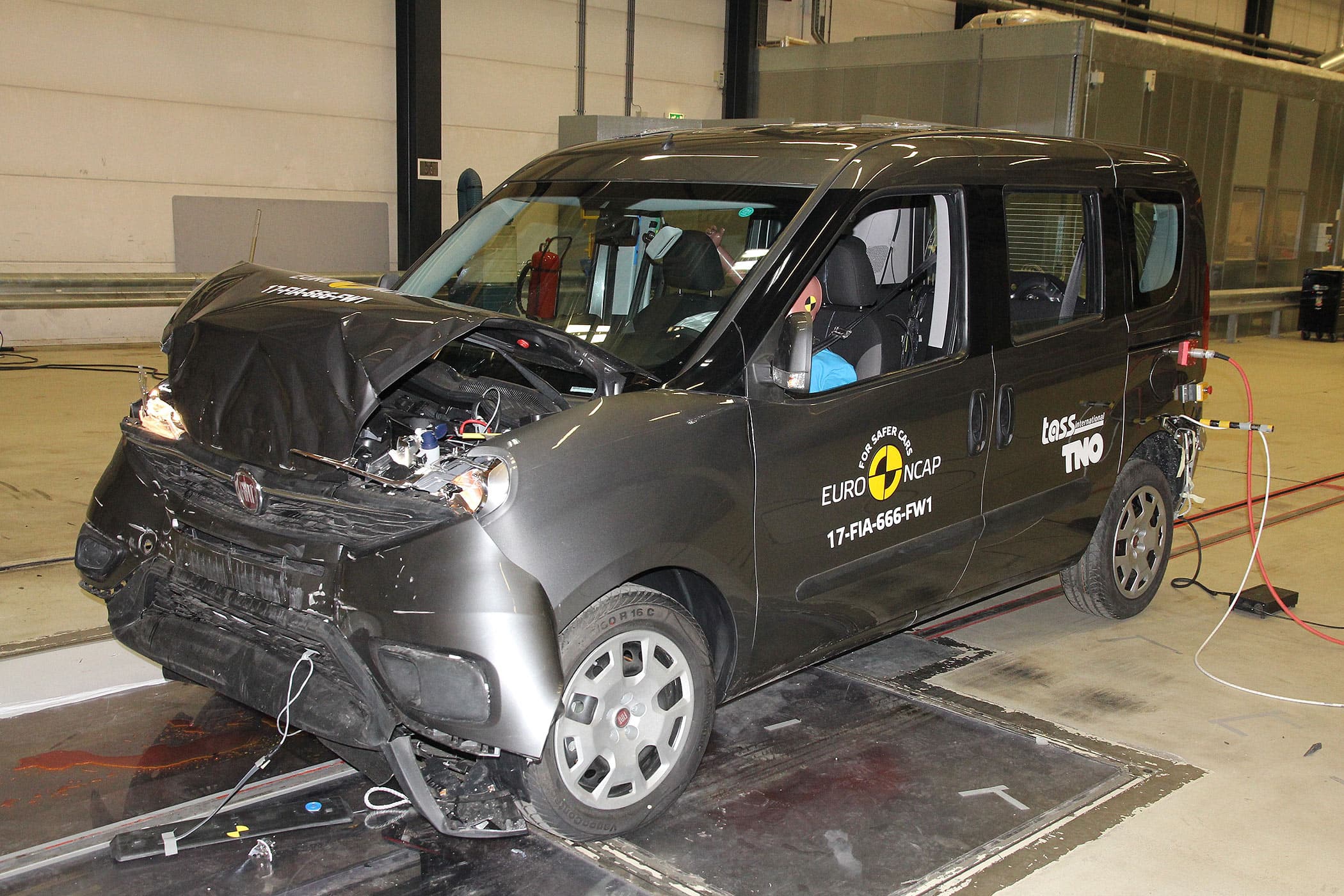 Fiat Doblo EuroNCAP-Crashtest