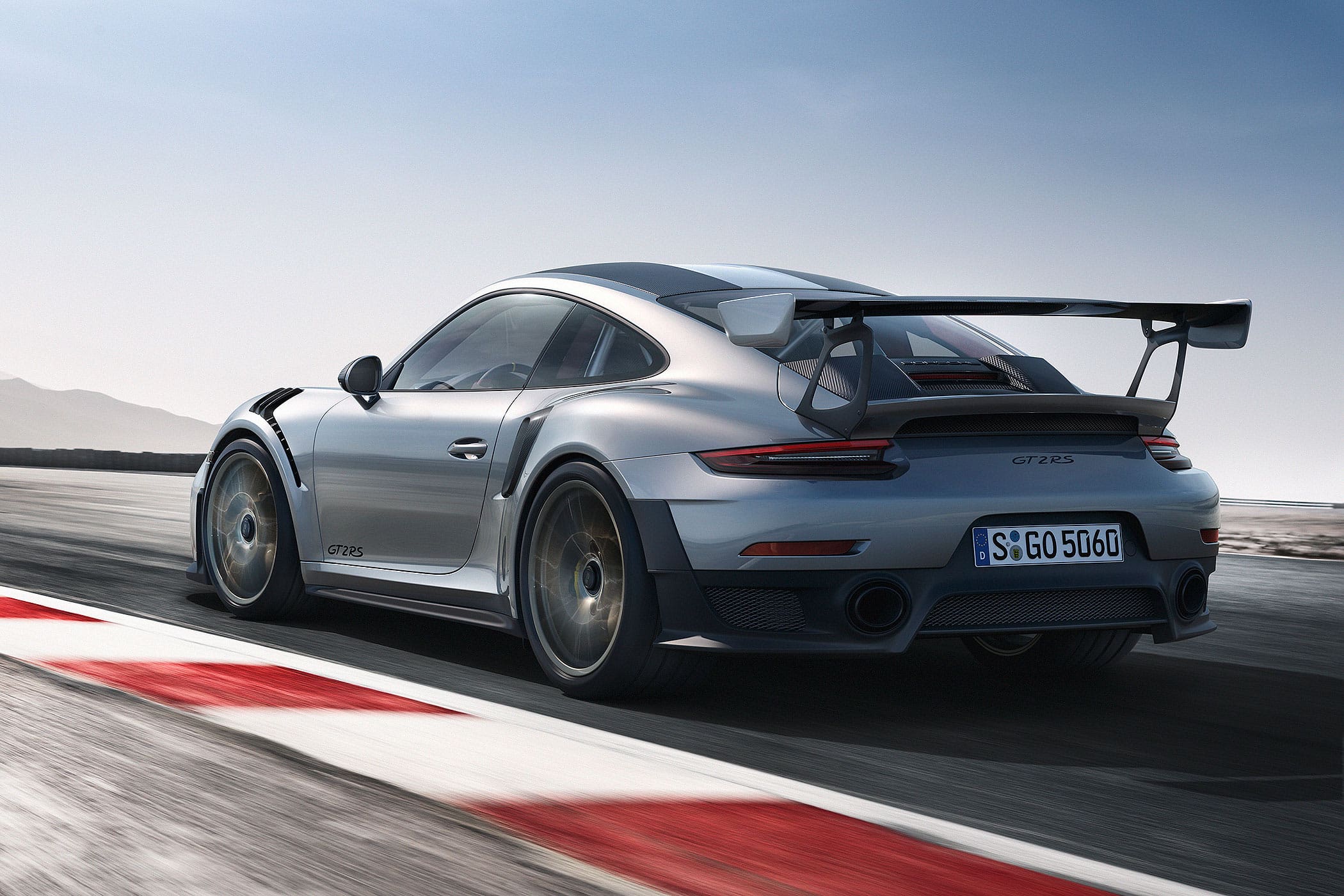 Porsche 911 GT2 RS 