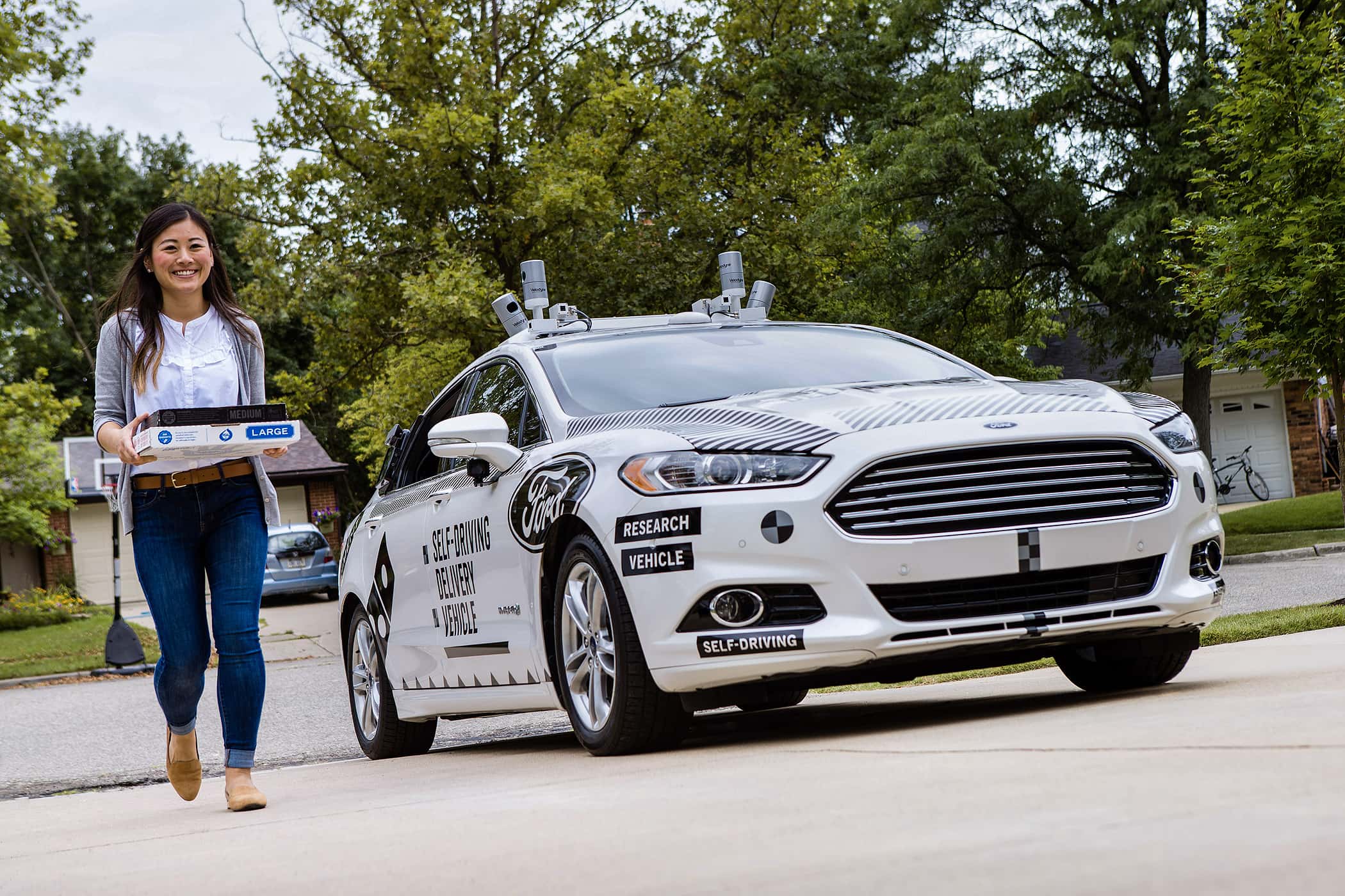 Ford Mondeo Domino's Self-Driving Delivery Vehicle
