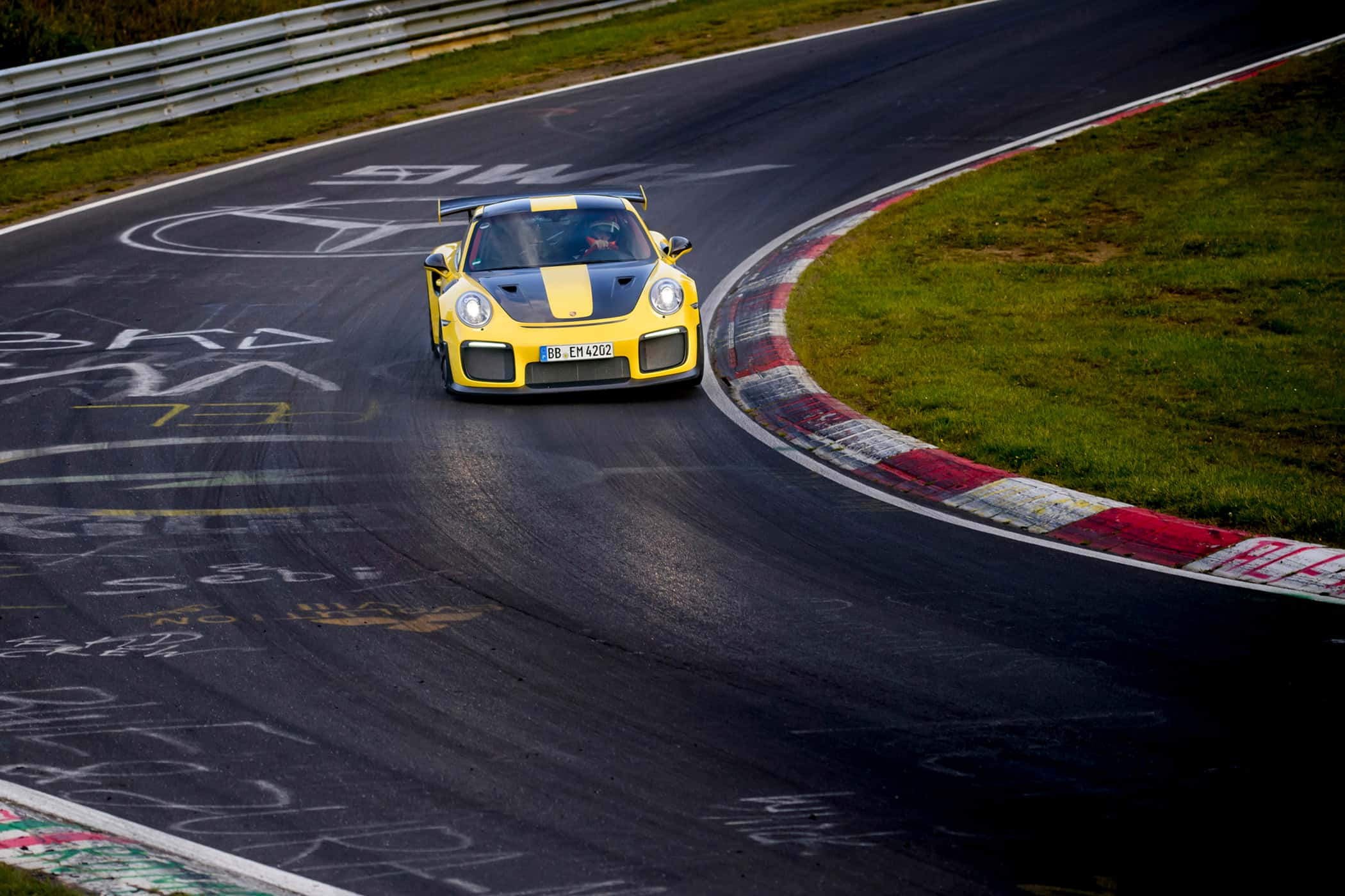 Porsche 911 GT2 RS (2017), Rundenrekord Nordschleife Nürburgring, 6:47,3 Minuten