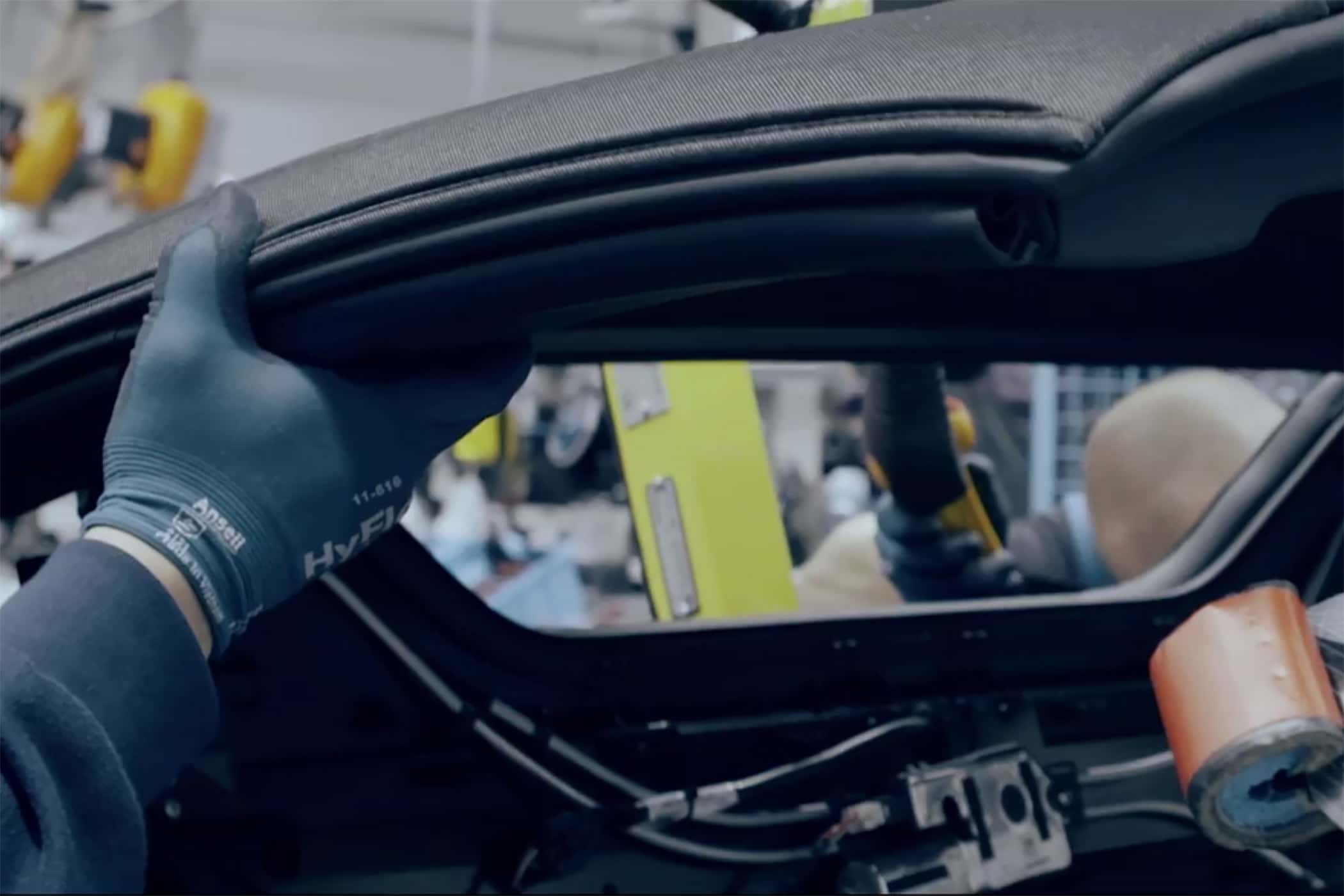 BMW i8 Roadster Teaser