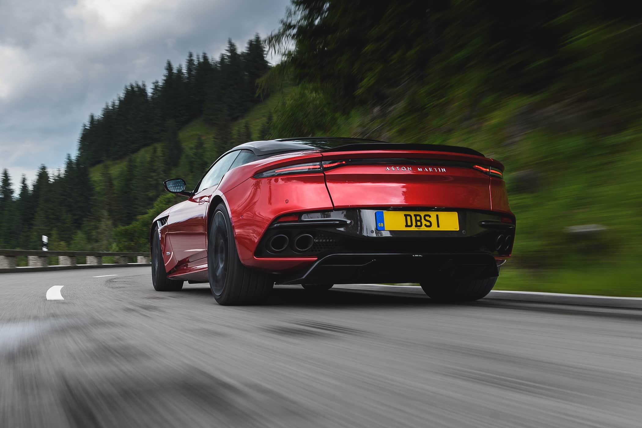 Aston Martin DBS Superleggera