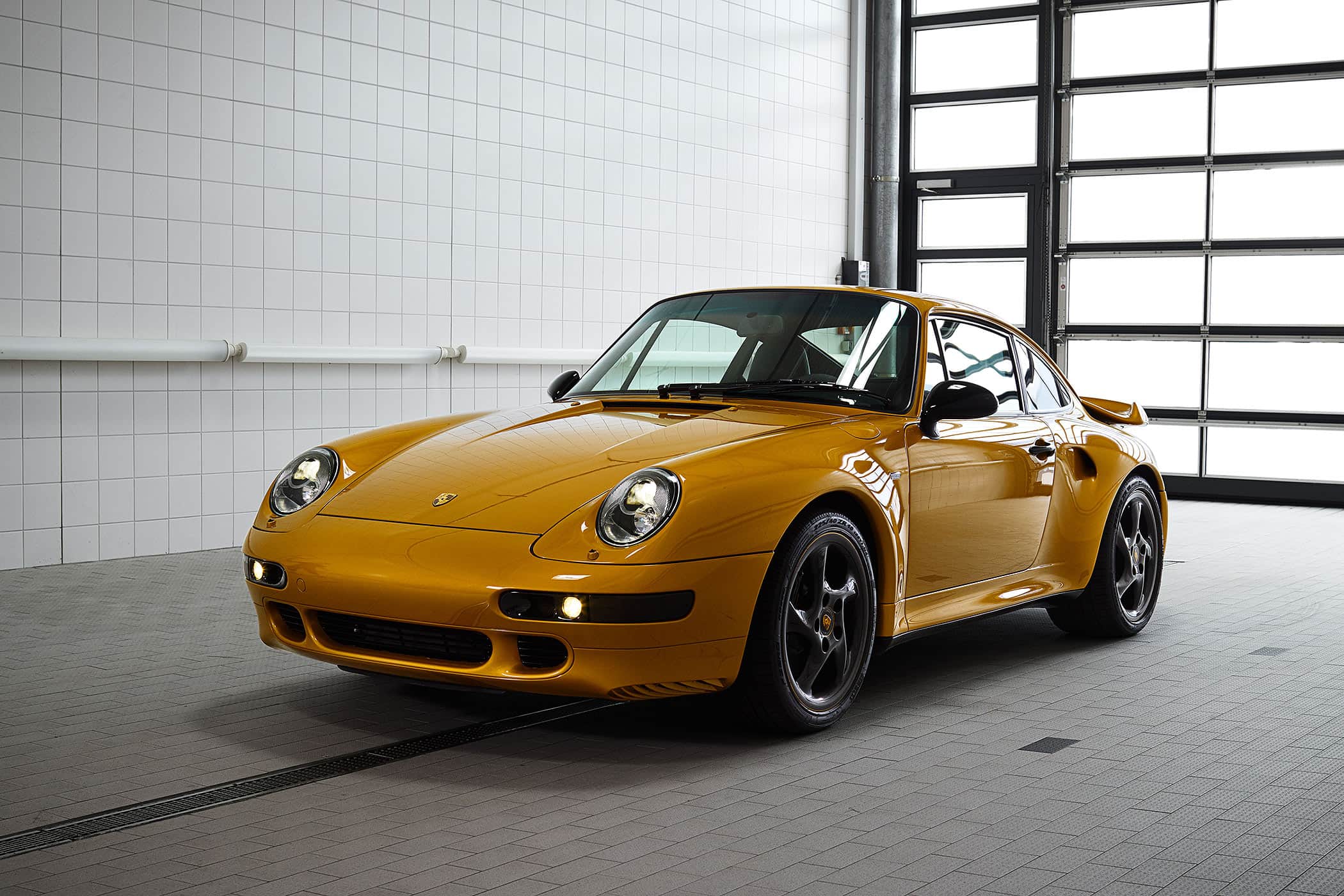 Porsche 911 Turbo 993 Project Gold