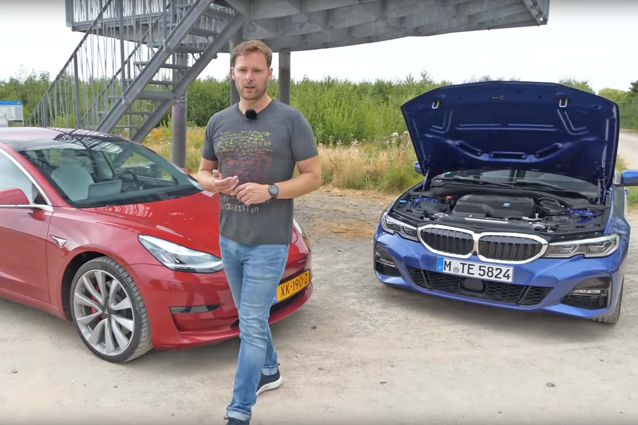 Tesla Model 3 gegen BMW 330i