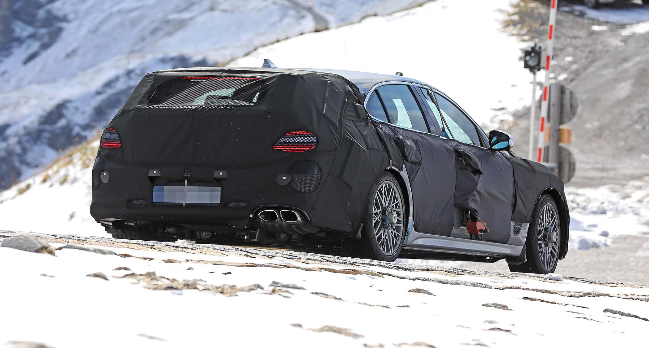 Genesis G70 Shooting Brake Erlkönig