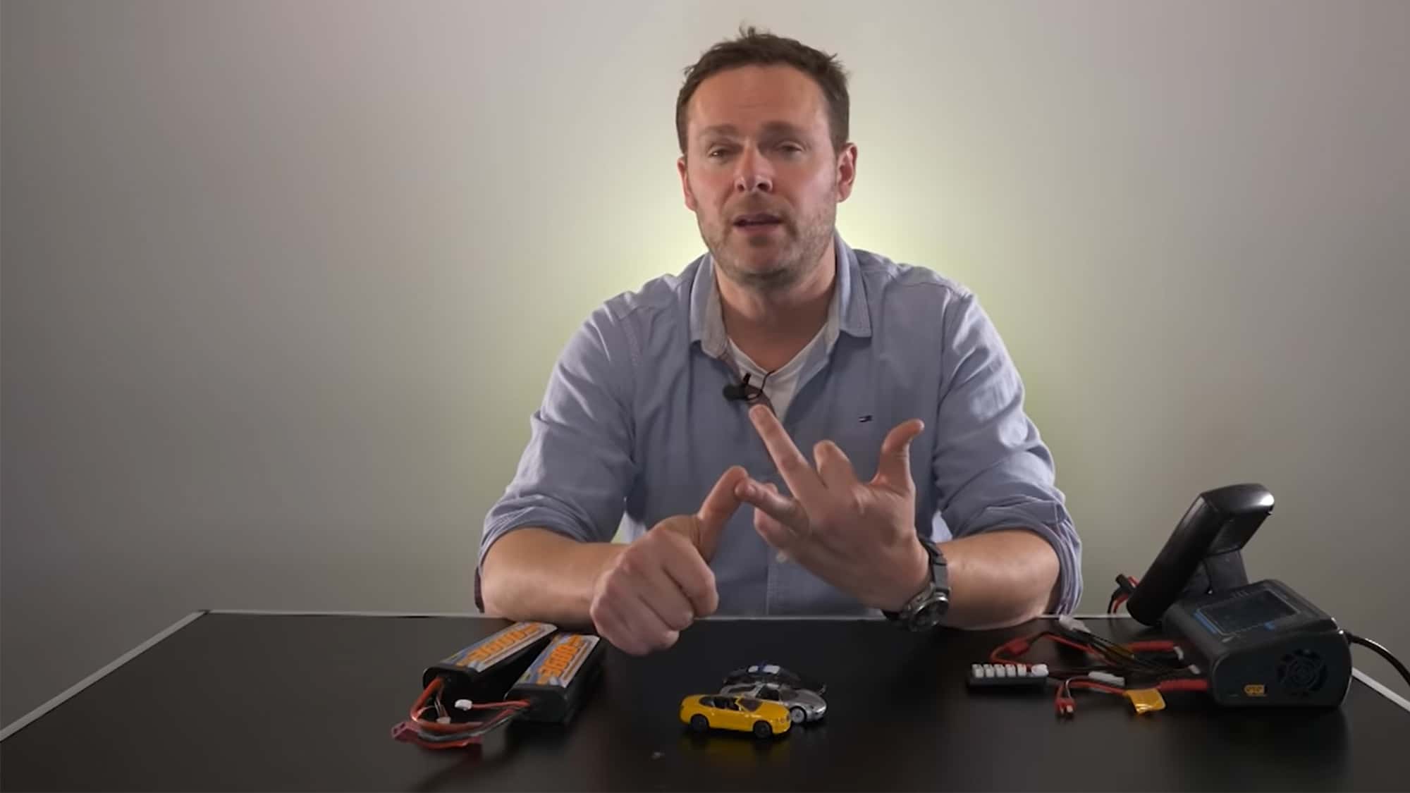 Alex Bloch erklärt Akku Schnellladen Alex Bloch erklärt Akku Schnellladen