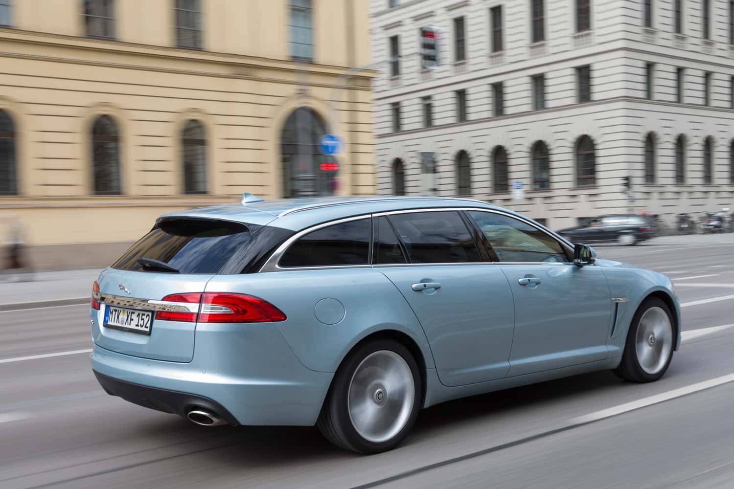 Jaguar XF Sportbrake 2.2D, Heckansicht