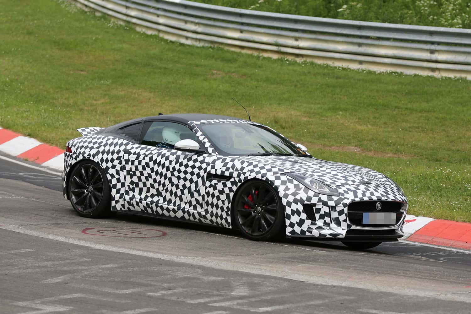 Erlkönig Jaguar F-Type Coupé