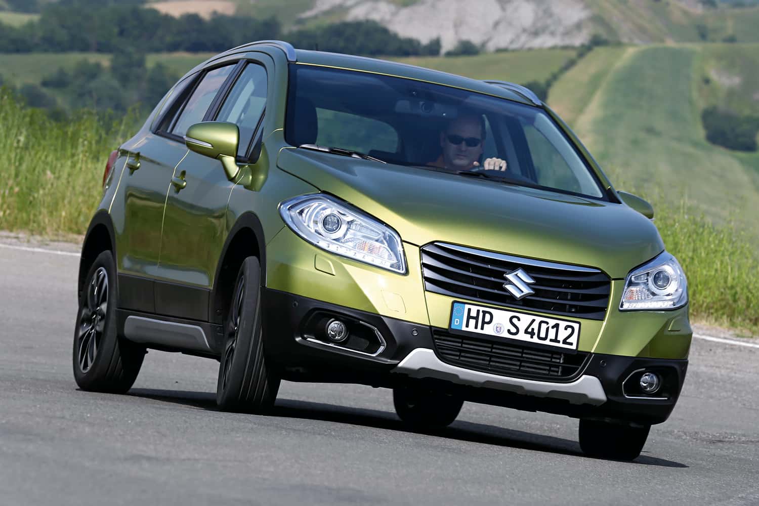 Suzuki SX4 1.6D, ams1513_SUV, Fahrbericht Suzuki SX4 1.6D, Frontansicht