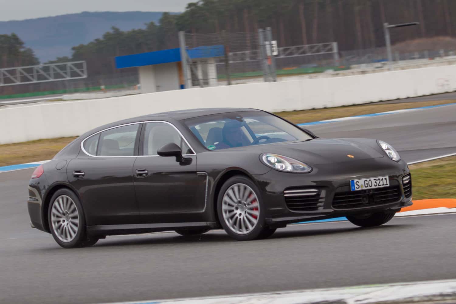 Porsche Panamera Turbo, Frontansicht