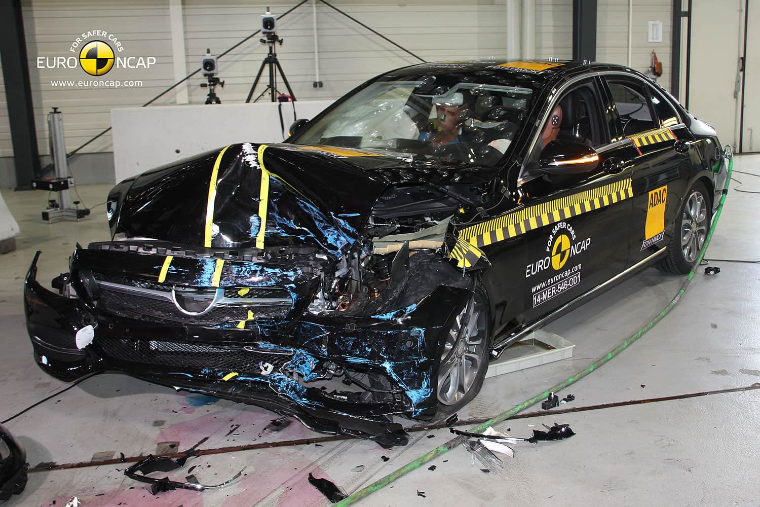 05/2014 EuroNCAP Crashtest Mercedes C-Klasse