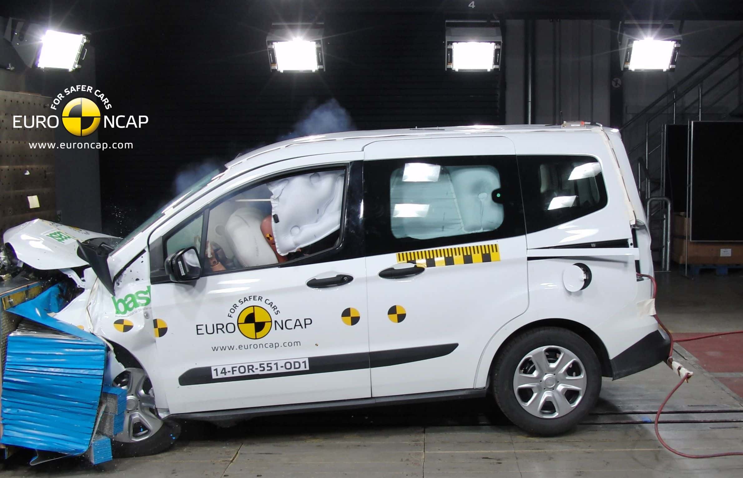 EuroNCAP-Crashtest Ford Tourneo Courier
