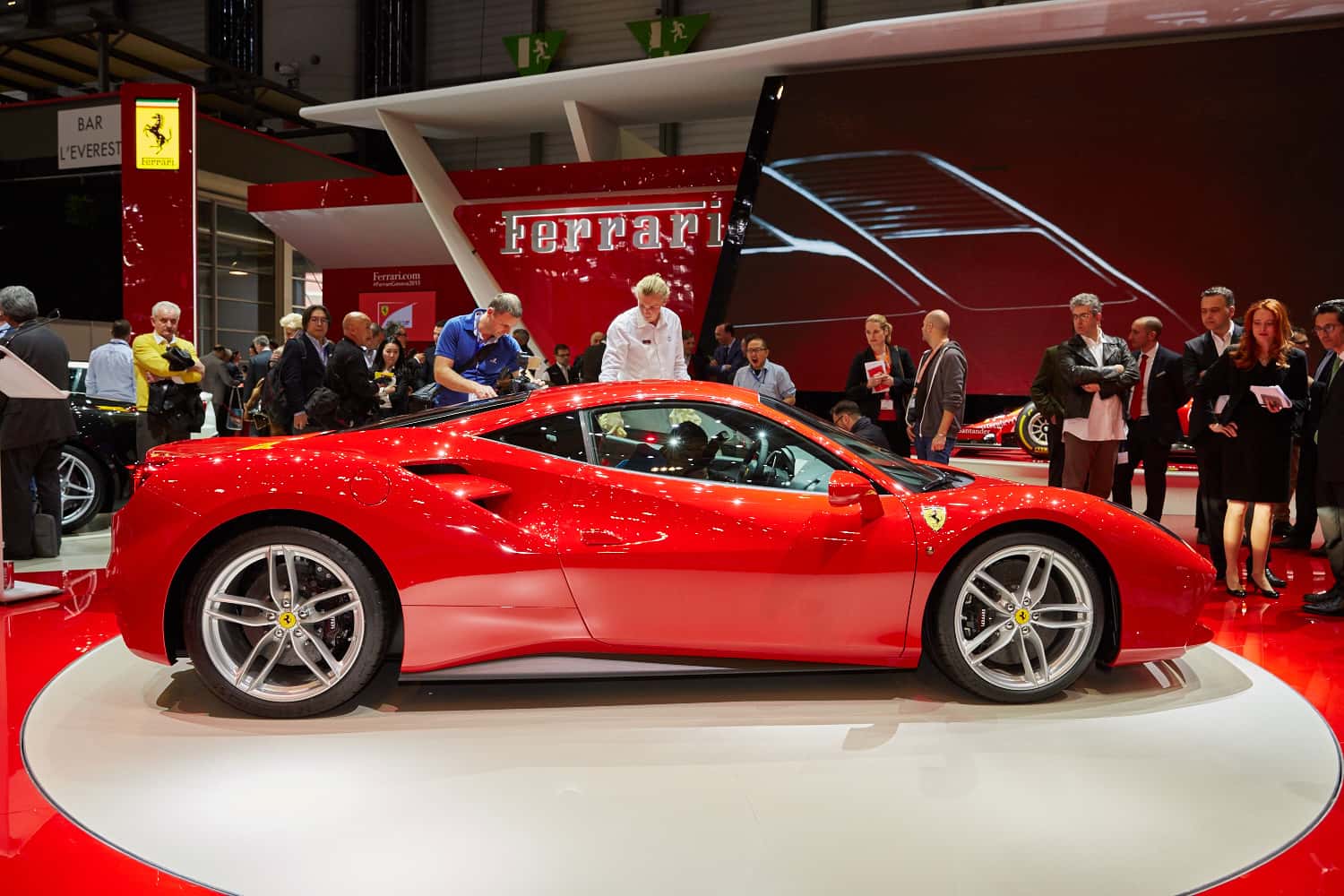 Ferrari 488 GTB - Sportwagen - Genfer Autosalon 2015