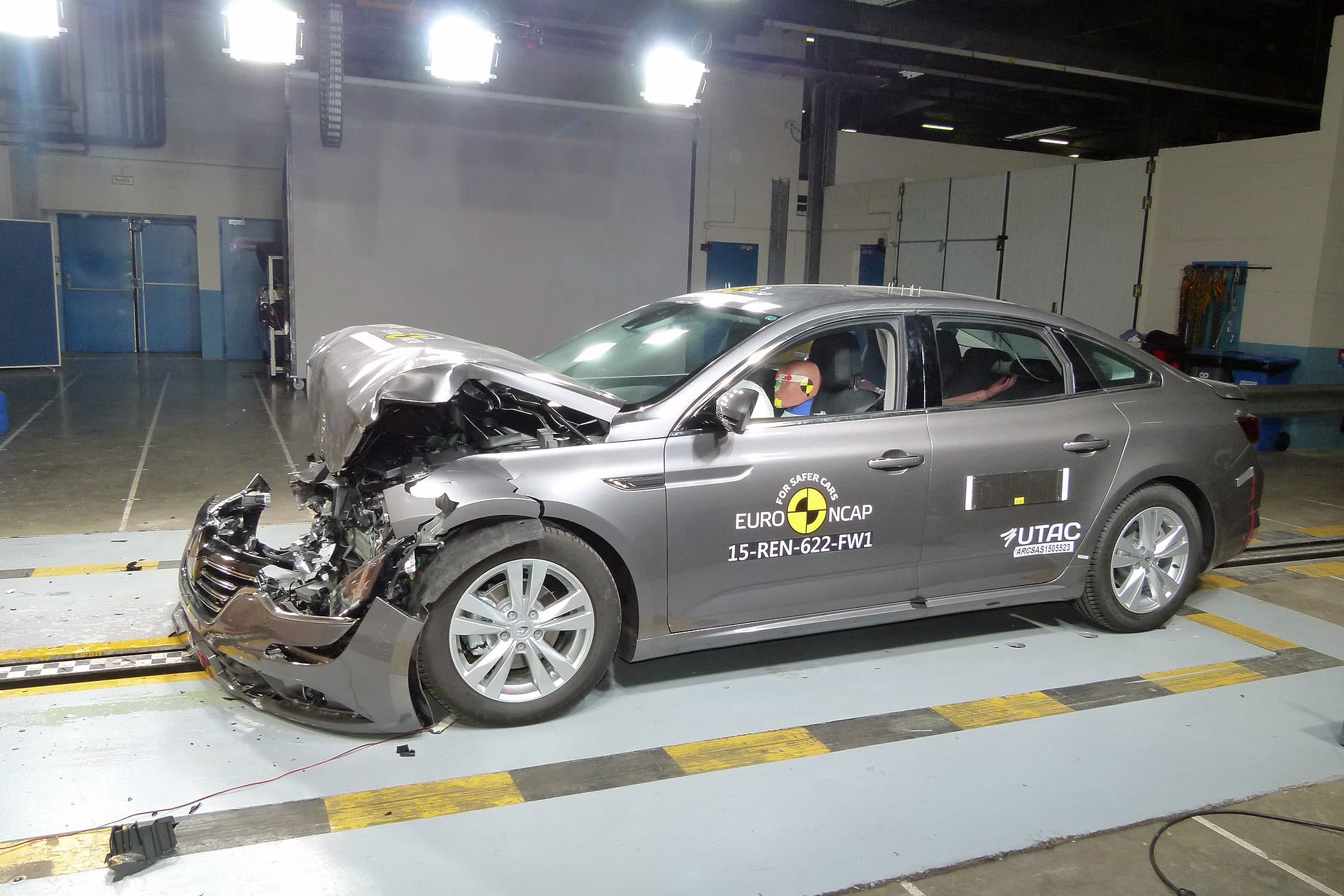 12/2015 EuroNCAP Crashtest Renault Talisman