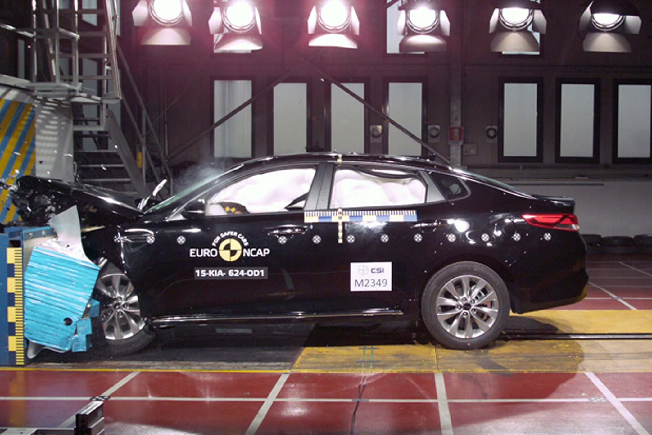 12/2015 EuroNCAP Crashtest Kia Optima