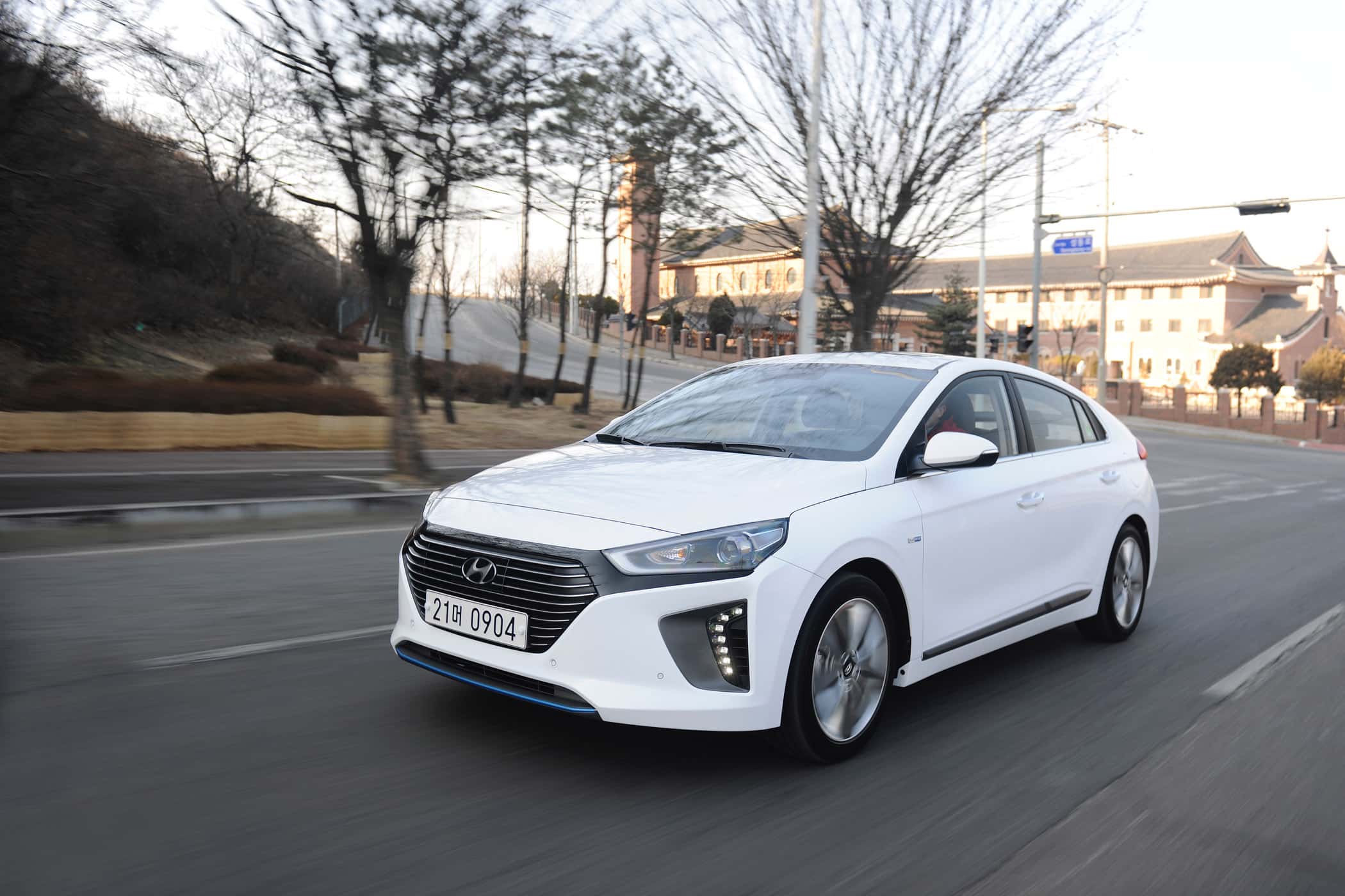 Hyundai Ioniq Hybrid, Fahrbericht, 02/2016