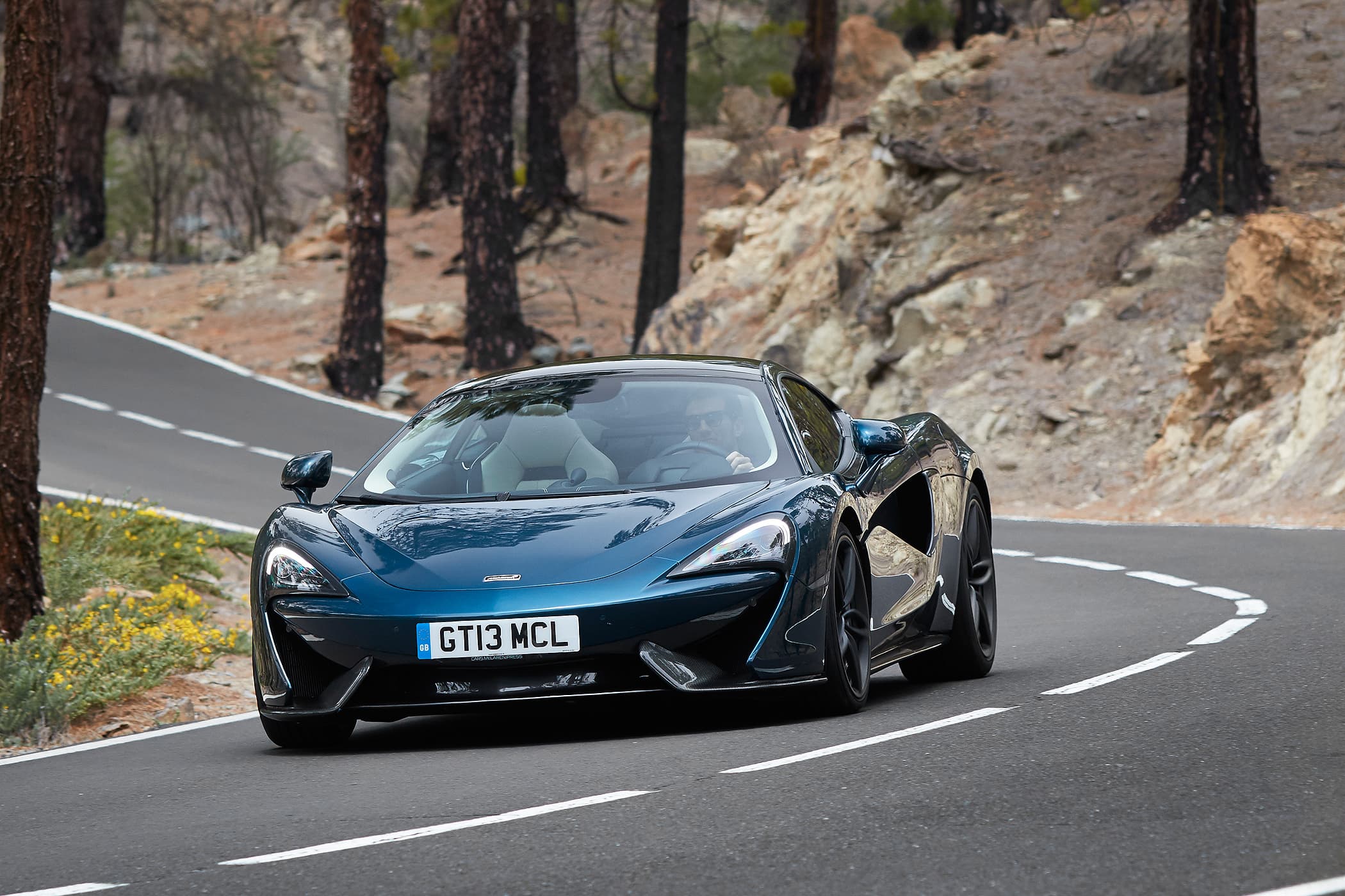 McLaren 570GT