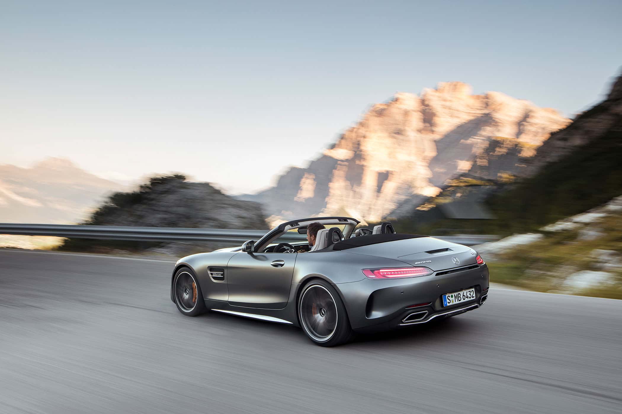 Mercedes-AMG GT C Roadster Sperrfrist 15.9.2016