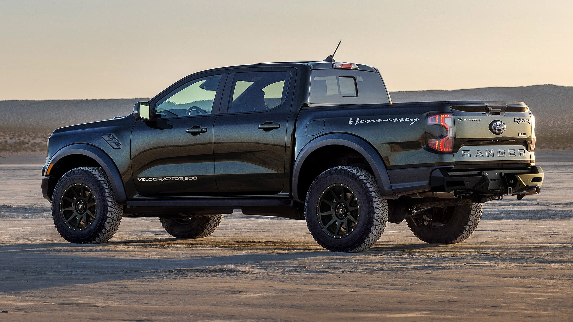 Plain Rapter Ford Ranger 2018 Raptor V8