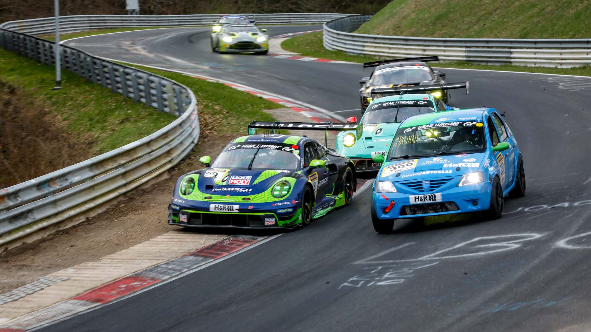 24h Nürburgring: Dieser Dacia nimmt es mit Verstappen auf